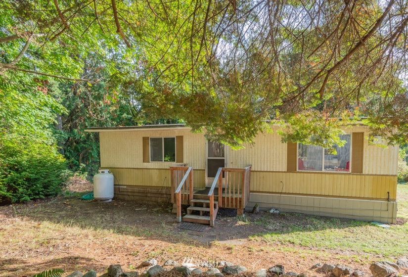 20588 Western, Indianola, Washington 98342, 2 Bedrooms Bedrooms, ,1 BathroomBathrooms,Residential,For Sale,Western,NWM1850392