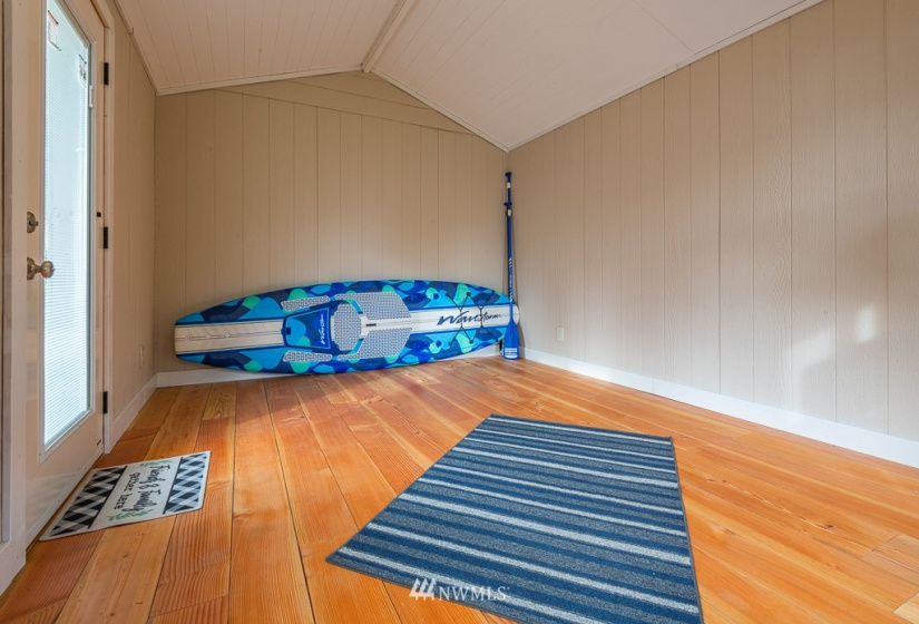 20584 Western, Indianola, Washington 98342, 1 Bedroom Bedrooms, ,1 BathroomBathrooms,Residential,For Sale,Western,NWM1850400