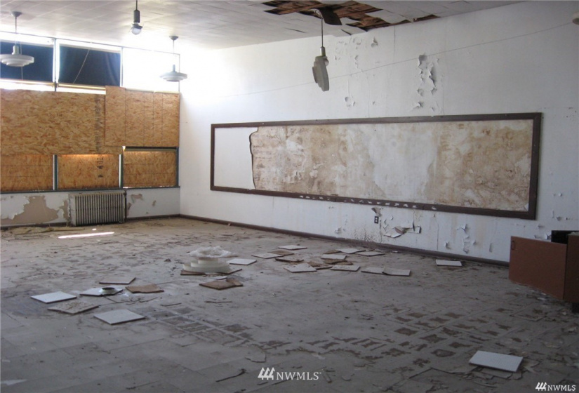 750 Clark, Republic, Washington 99166, ,Commercial Sale,For Sale,Clark,NWM1850689