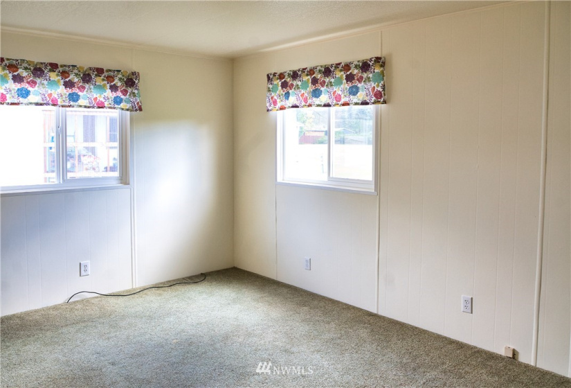 2725 Fir, Mount Vernon, Washington 98273, 2 Bedrooms Bedrooms, ,1 BathroomBathrooms,Manufactured In Park,For Sale,Fir,NWM1850189