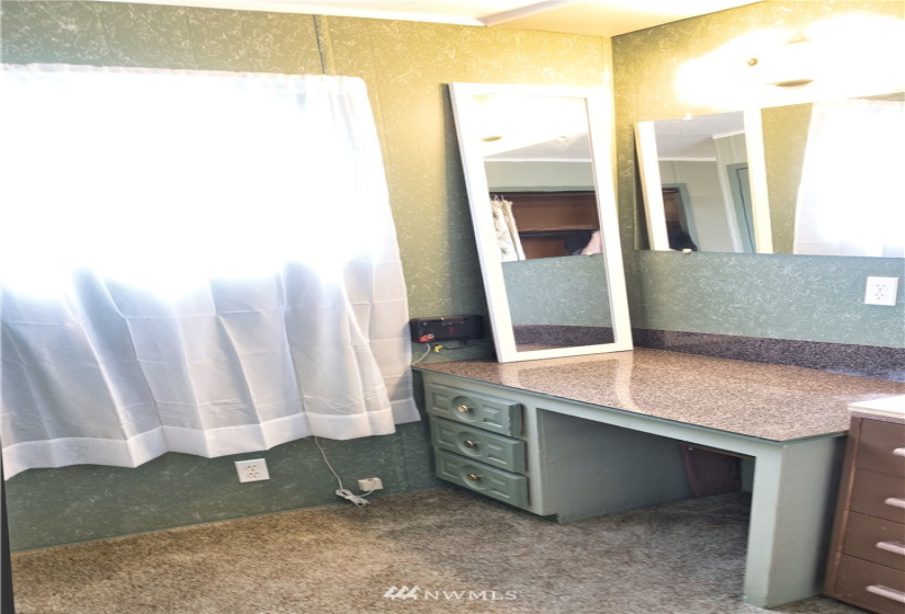 2725 Fir, Mount Vernon, Washington 98273, 2 Bedrooms Bedrooms, ,1 BathroomBathrooms,Manufactured In Park,For Sale,Fir,NWM1850189