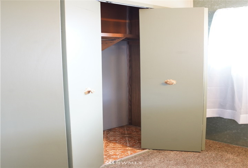 2725 Fir, Mount Vernon, Washington 98273, 2 Bedrooms Bedrooms, ,1 BathroomBathrooms,Manufactured In Park,For Sale,Fir,NWM1850189