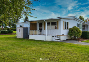 2725 Fir, Mount Vernon, Washington 98273, 2 Bedrooms Bedrooms, ,1 BathroomBathrooms,Manufactured In Park,For Sale,Fir,NWM1850189