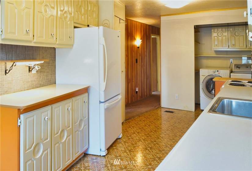 2725 Fir, Mount Vernon, Washington 98273, 2 Bedrooms Bedrooms, ,1 BathroomBathrooms,Manufactured In Park,For Sale,Fir,NWM1850189
