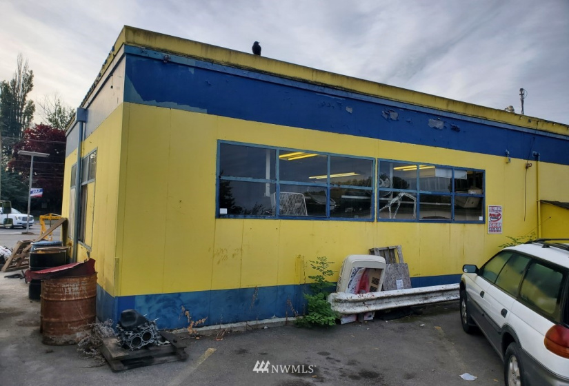 1707 West Pioneer, Puyallup, Washington 98371, ,Commercial Sale,For Sale,West Pioneer,NWM1850070