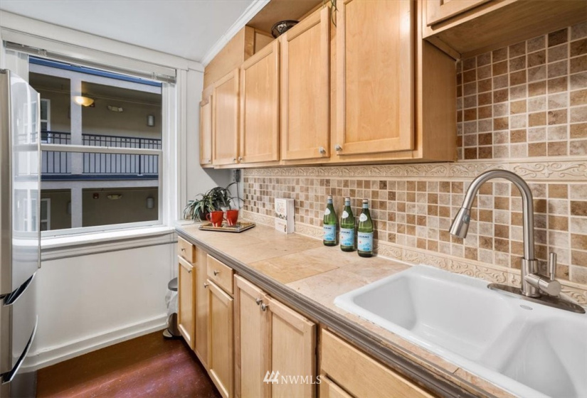 7 Harrison, Seattle, Washington 98109, ,Residential,For Sale,Strathmore Cooperative,Harrison,NWM1850819