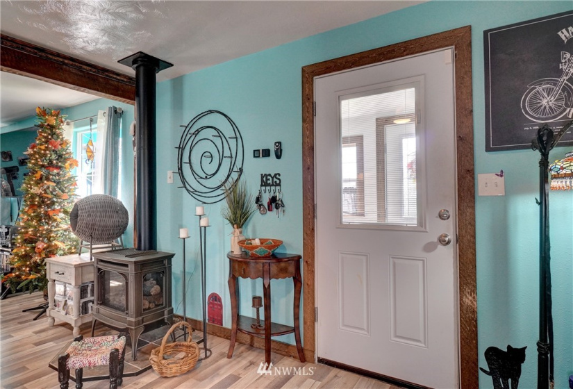 1314 Market, Aberdeen, Washington 98520, 3 Bedrooms Bedrooms, ,1 BathroomBathrooms,Residential,For Sale,Evans and Lewis,Market,NWM1846471