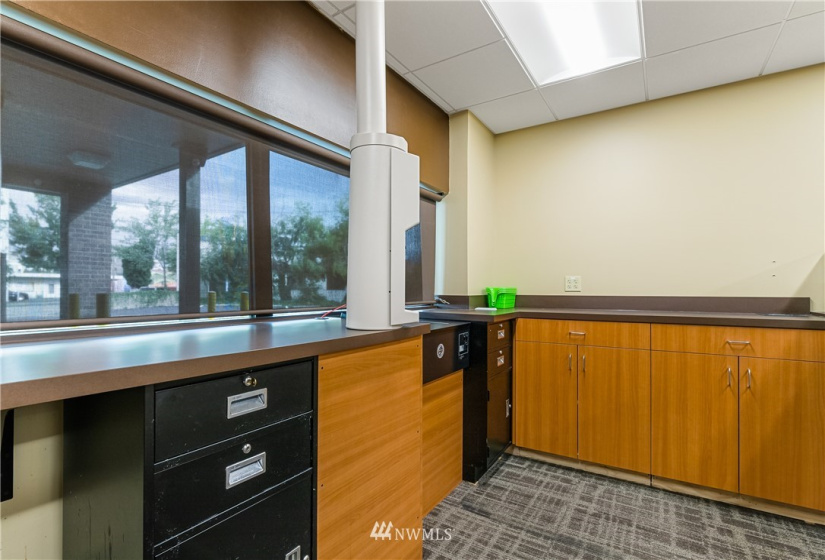 1501 Cornwall, Bellingham, Washington 98225, ,Commercial Sale,For Sale,Cornwall,NWM1851171