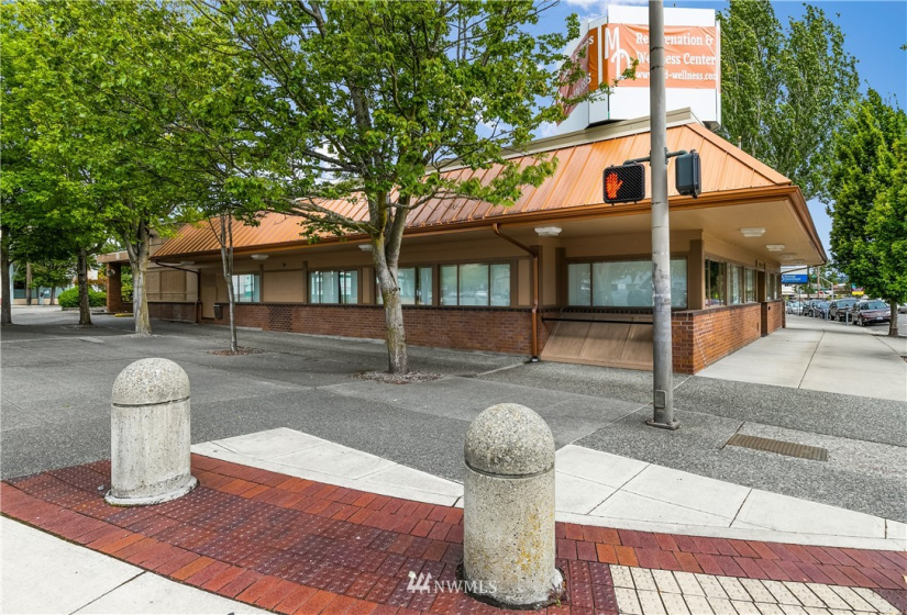 1501 Cornwall, Bellingham, Washington 98225, ,Commercial Sale,For Sale,Cornwall,NWM1851171