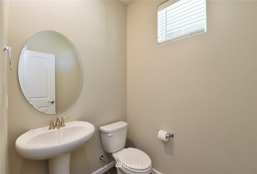 116 Russell, Bremerton, Washington 98312, 5 Bedrooms Bedrooms, ,2 BathroomsBathrooms,Residential,For Sale,Bay Vista,Russell,NWM1851303