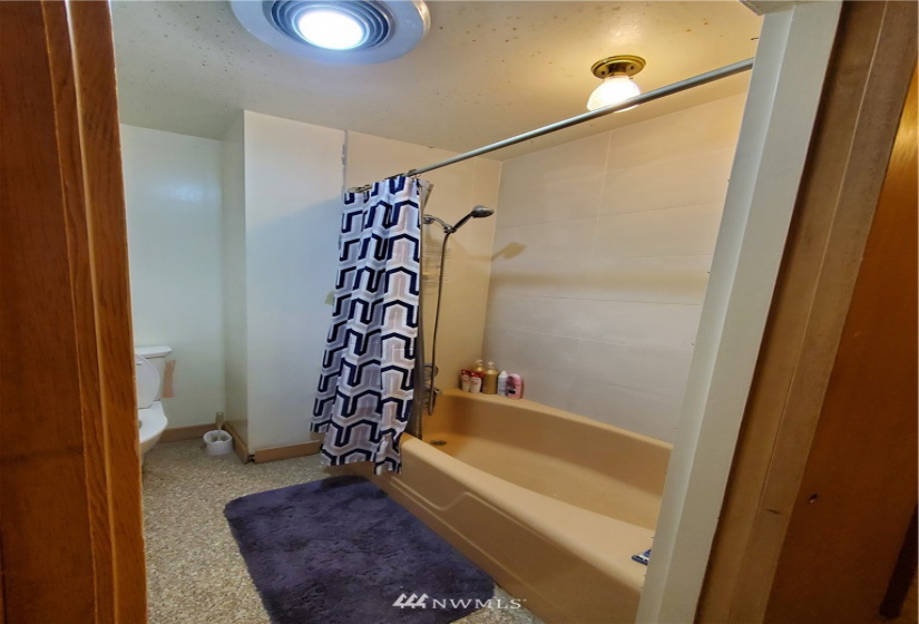 412 Reser, Walla Walla, Washington 99362, ,Residential,For Sale,Reser,NWM1851048
