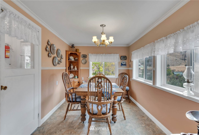 916 B Highway 153, Pateros, Washington 98846, 3 Bedrooms Bedrooms, ,2 BathroomsBathrooms,Residential,For Sale,Bolinger,Highway 153,NWM1851404