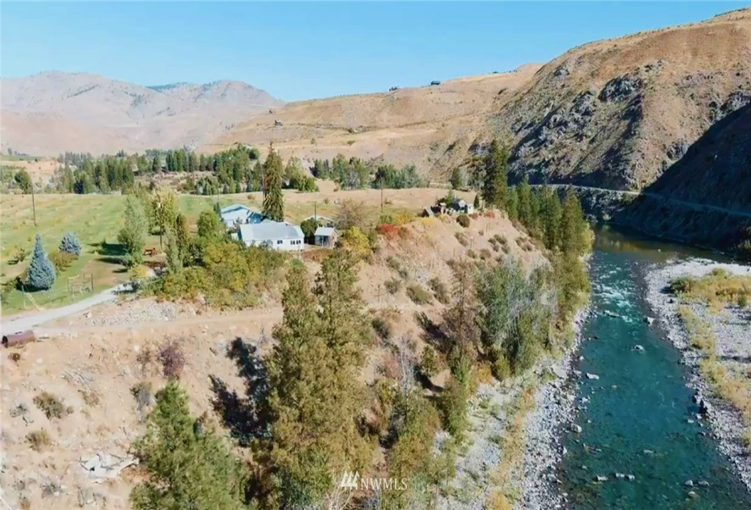 916 B Highway 153, Pateros, Washington 98846, 3 Bedrooms Bedrooms, ,2 BathroomsBathrooms,Residential,For Sale,Bolinger,Highway 153,NWM1851404