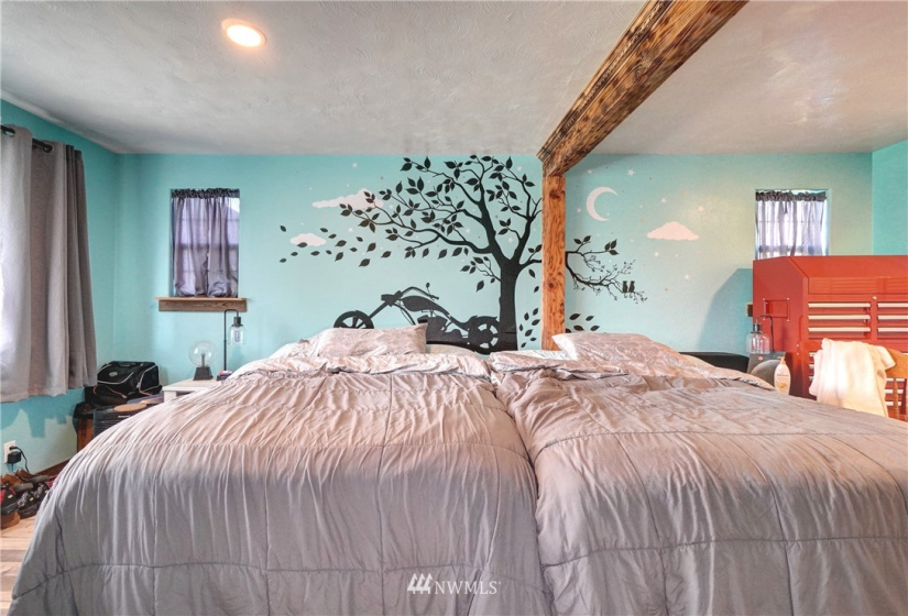 1314 Market, Aberdeen, Washington 98520, ,Residential Income,For Sale,Evans and Lewis,Market,NWM1851503