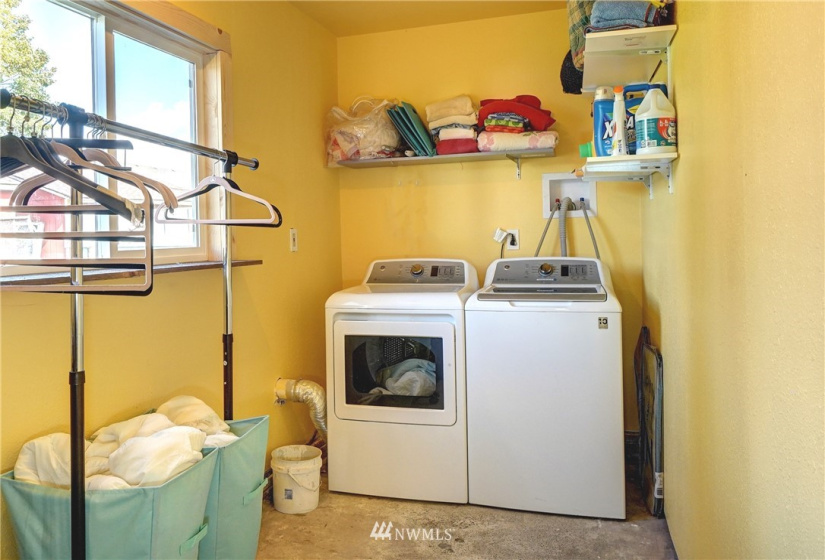 1314 Market, Aberdeen, Washington 98520, ,Residential Income,For Sale,Evans and Lewis,Market,NWM1851503