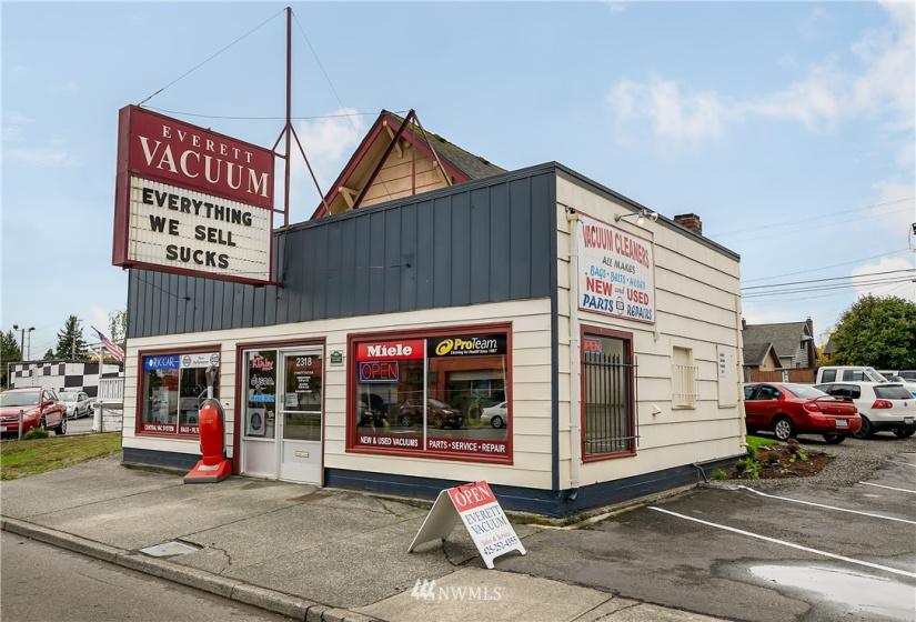 2318 Broadway, Everett, Washington 98201, ,Commercial Sale,For Sale,Broadway,NWM1850761