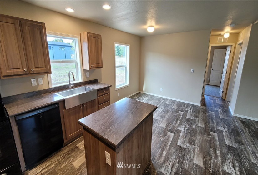51 Freedom, Shelton, Washington 98584, 2 Bedrooms Bedrooms, ,2 BathroomsBathrooms,Residential,For Sale,Freedom,NWM1851730