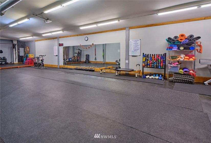 173 1st, Kalama, Washington 98625, ,Commercial Sale,For Sale,1st,NWM1851797