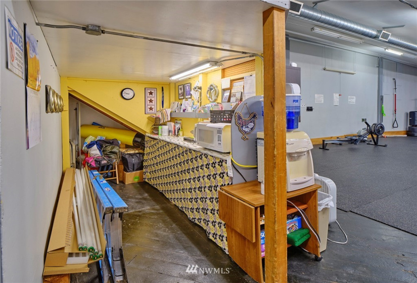 173 1st, Kalama, Washington 98625, ,Commercial Sale,For Sale,1st,NWM1851797
