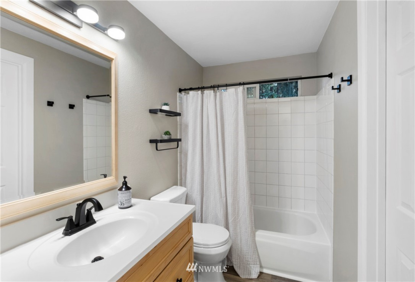 19009 62nd, Lake Tapps, Washington 98391, 4 Bedrooms Bedrooms, ,1 BathroomBathrooms,Residential,For Sale,62nd,NWM1829492