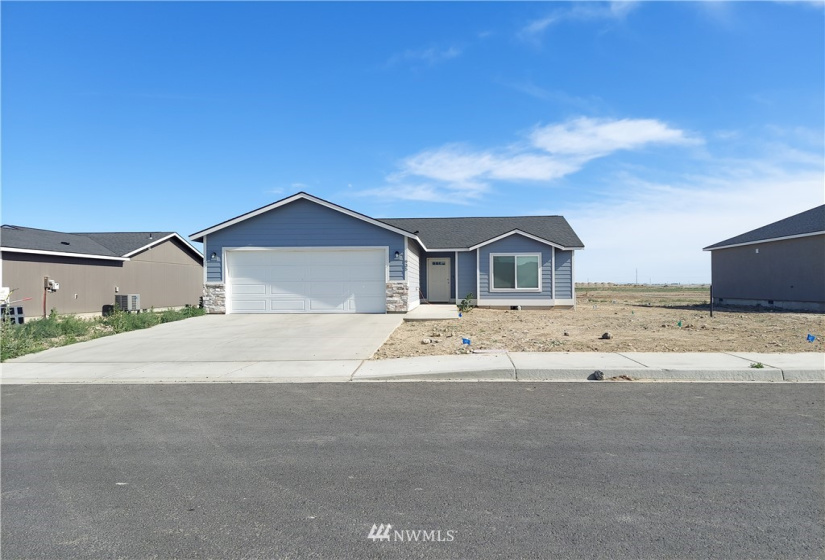 1030 Mt Baker, Othello, Washington 99344, 3 Bedrooms Bedrooms, ,2 BathroomsBathrooms,Residential,For Sale,Sandhill Estates,Mt Baker,NWM1852114