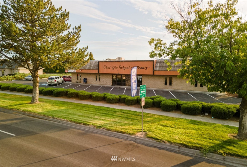 1418 S Pioneer, Moses Lake, Washington 98837, ,Commercial Sale,For Sale,Pioneer,NWM1851372