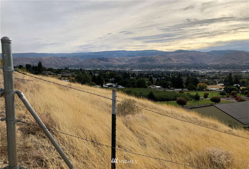 3033 Vine, East Wenatchee, Washington 98802, ,Land,For Sale,Parkview Short Plat,Vine,NWM1849247