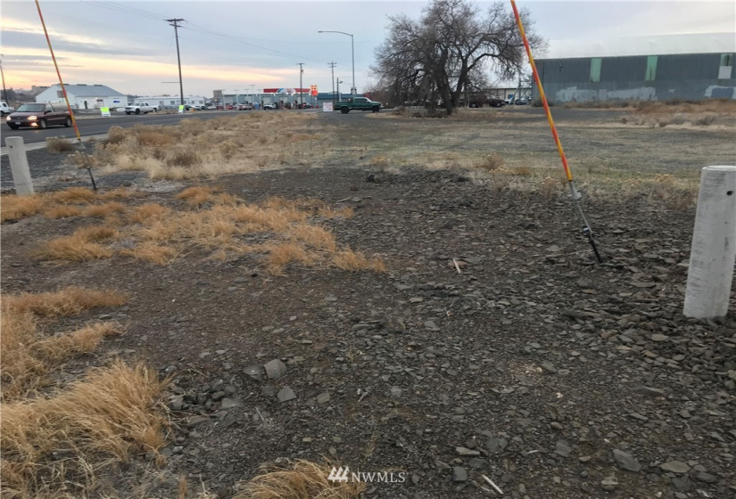 1050 Broadway, Moses Lake, Washington 98837, ,Land,For Sale,Broadway,NWM1546400