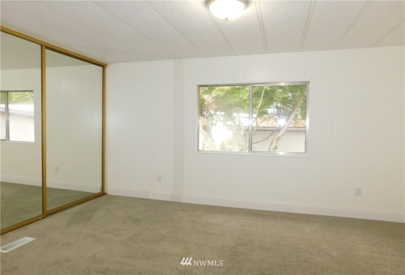 11217 125th, Puyallup, Washington 98374, 3 Bedrooms Bedrooms, ,1 BathroomBathrooms,Manufactured In Park,For Sale,125th,NWM1851938