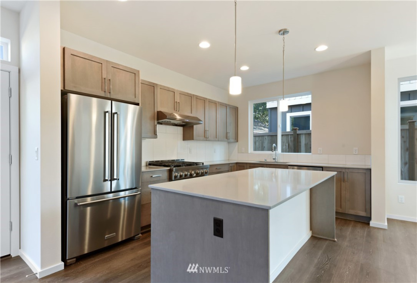 9243 14th, Seattle, Washington 98117, 3 Bedrooms Bedrooms, ,2 BathroomsBathrooms,Residential Lease,For Rent,Ivy Hill,14th,NWM1852459