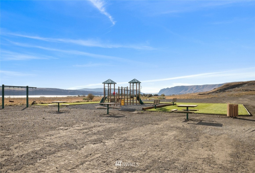 31 King Salmon, Vantage, Washington 98950, ,Land,For Sale,Vantage Bay,King Salmon,NWM1852284