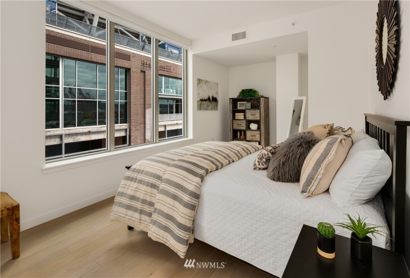 590 1st, Seattle, Washington 98104, 2 Bedrooms Bedrooms, ,1 BathroomBathrooms,Residential,For Sale,Gridiron,1st,NWM1851974