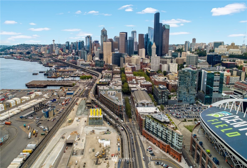 590 1st, Seattle, Washington 98104, 2 Bedrooms Bedrooms, ,1 BathroomBathrooms,Residential,For Sale,Gridiron,1st,NWM1851974