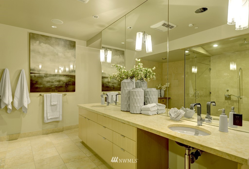 715 2nd, Seattle, Washington 98104, 2 Bedrooms Bedrooms, ,2 BathroomsBathrooms,Residential,For Sale,Millennium Tower,2nd,NWM1851993
