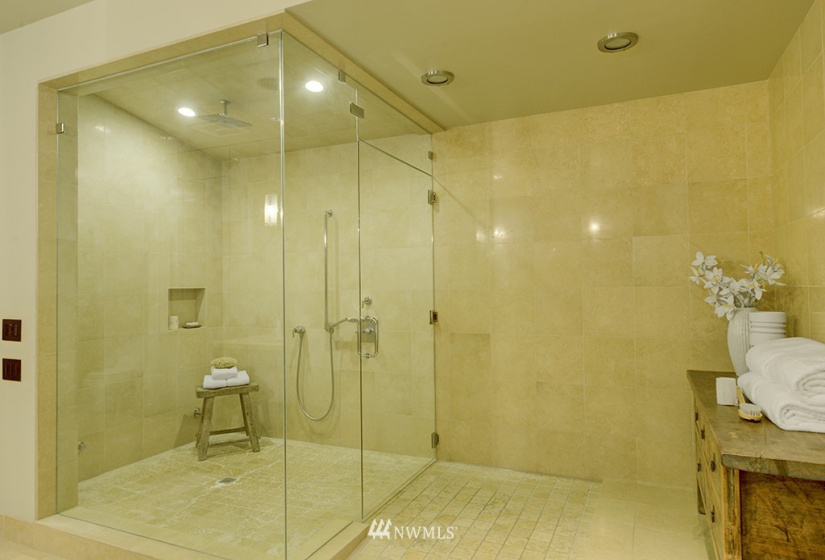715 2nd, Seattle, Washington 98104, 2 Bedrooms Bedrooms, ,2 BathroomsBathrooms,Residential,For Sale,Millennium Tower,2nd,NWM1851993