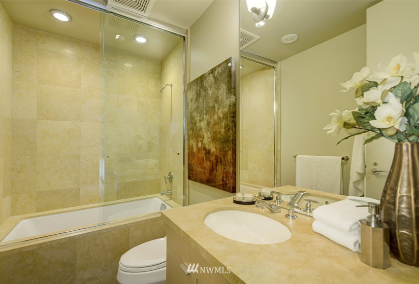 715 2nd, Seattle, Washington 98104, 2 Bedrooms Bedrooms, ,2 BathroomsBathrooms,Residential,For Sale,Millennium Tower,2nd,NWM1851993