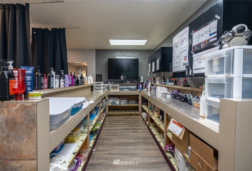 1418 Pioneer, Moses Lake, Washington 98837, ,Business Opportunity,For Sale,Pioneer,NWM1851373