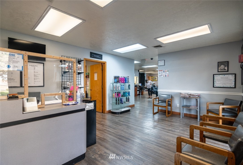 1418 Pioneer, Moses Lake, Washington 98837, ,Business Opportunity,For Sale,Pioneer,NWM1851373