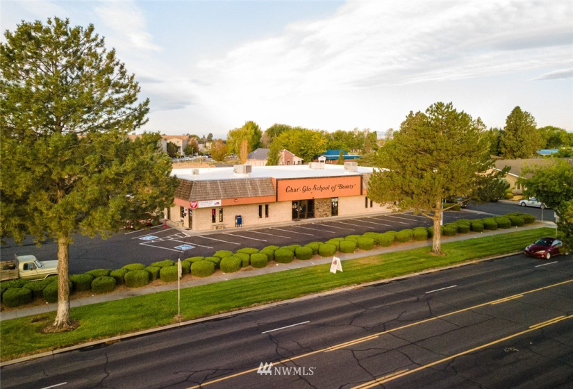 1418 Pioneer, Moses Lake, Washington 98837, ,Business Opportunity,For Sale,Pioneer,NWM1851373