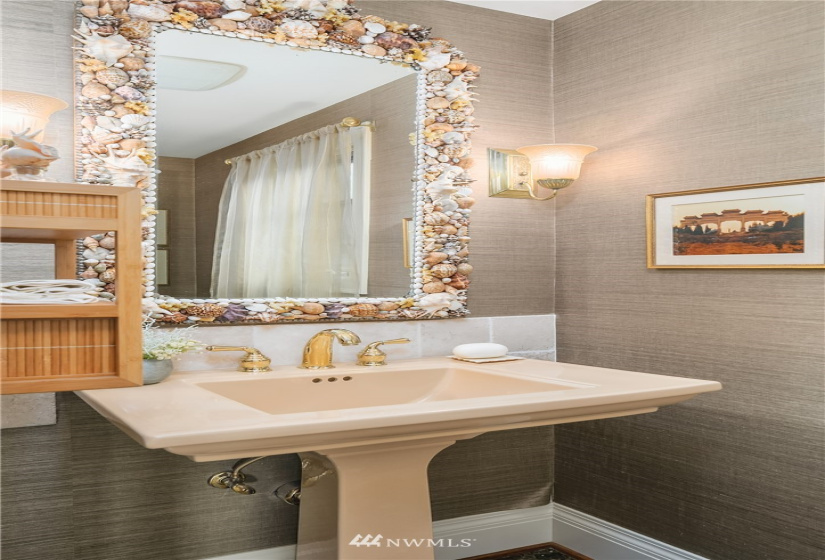 4102 55th, Seattle, Washington 98105, 5 Bedrooms Bedrooms, ,3 BathroomsBathrooms,Residential,For Sale,Palisades Add,55th,NWM1852770