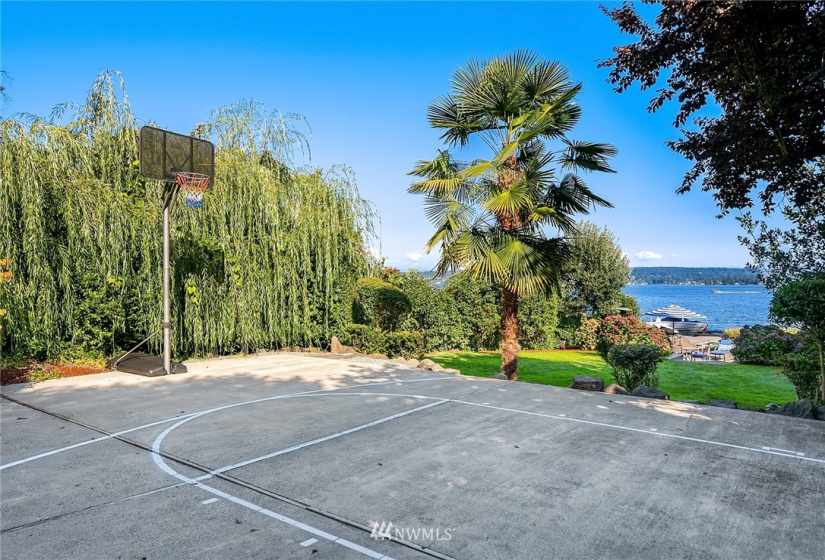 4102 55th, Seattle, Washington 98105, 5 Bedrooms Bedrooms, ,3 BathroomsBathrooms,Residential,For Sale,Palisades Add,55th,NWM1852770