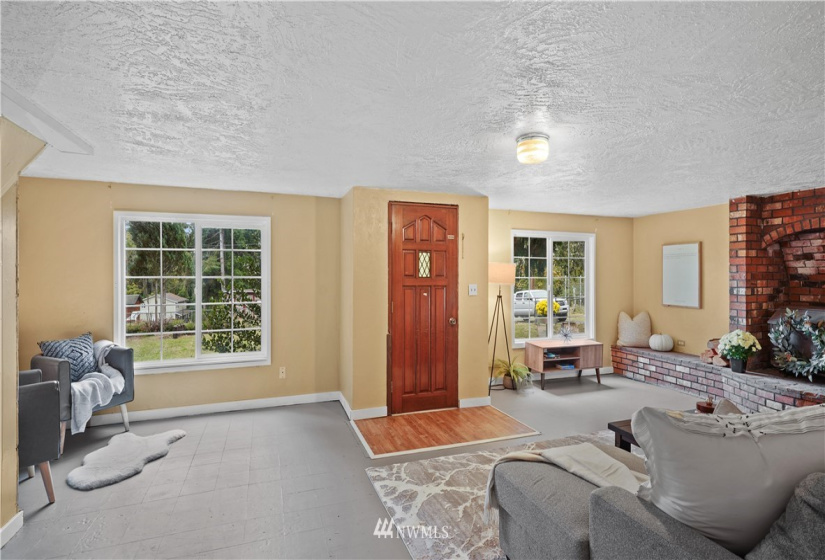 102 Poplar, Shelton, Washington 98584, 4 Bedrooms Bedrooms, ,1 BathroomBathrooms,Residential,For Sale,Poplar,NWM1851904
