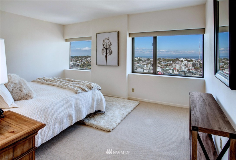 1301 Spring, Seattle, Washington 98104, 2 Bedrooms Bedrooms, ,1 BathroomBathrooms,Residential,For Sale,First Hill Plaza,Spring,NWM1848682