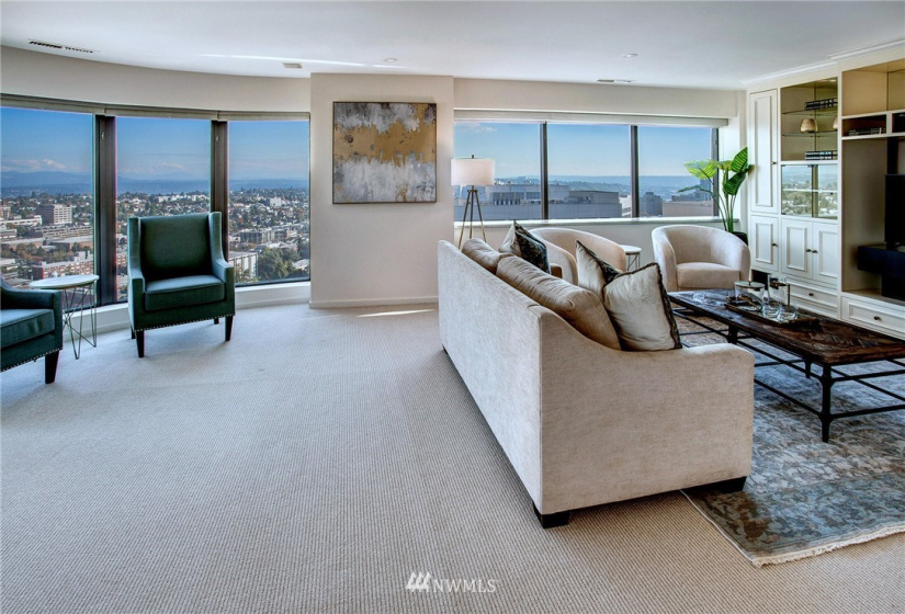 1301 Spring, Seattle, Washington 98104, 2 Bedrooms Bedrooms, ,1 BathroomBathrooms,Residential,For Sale,First Hill Plaza,Spring,NWM1853219