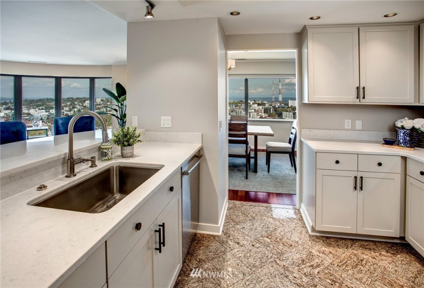 1301 Spring, Seattle, Washington 98104, 2 Bedrooms Bedrooms, ,Residential,For Sale,First Hill Plaza,Spring,NWM1853229