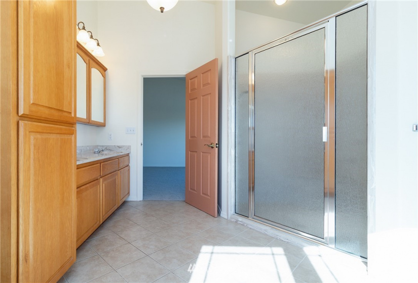 5452 Frog Hollow, Walla Walla, Washington 99362, 4 Bedrooms Bedrooms, ,4 BathroomsBathrooms,Residential,For Sale,Frog Hollow,NWM1852460