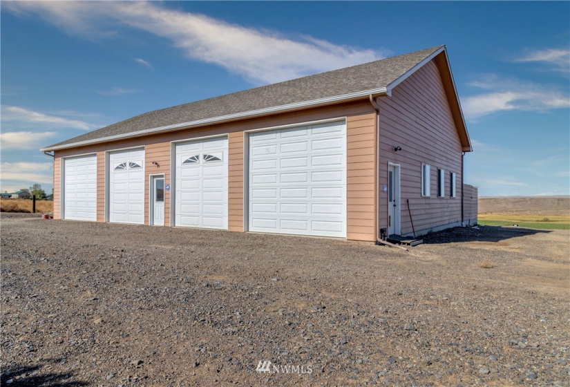 5452 Frog Hollow, Walla Walla, Washington 99362, 4 Bedrooms Bedrooms, ,4 BathroomsBathrooms,Residential,For Sale,Frog Hollow,NWM1852460