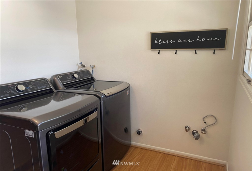 20205 87th, Snohomish, Washington 98296, 3 Bedrooms Bedrooms, ,2 BathroomsBathrooms,Residential,For Sale,87th,NWM1852539