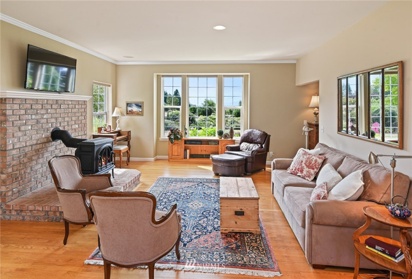 4288 Lookout, Poulsbo, Washington 98370, 3 Bedrooms Bedrooms, ,2 BathroomsBathrooms,Residential,For Sale,Lookout,NWM1852482