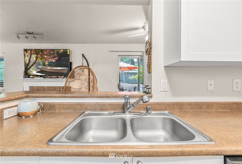 15415 35th, Lynnwood, Washington 98087, 2 Bedrooms Bedrooms, ,2 BathroomsBathrooms,Residential,For Sale,35th,NWM1852840
